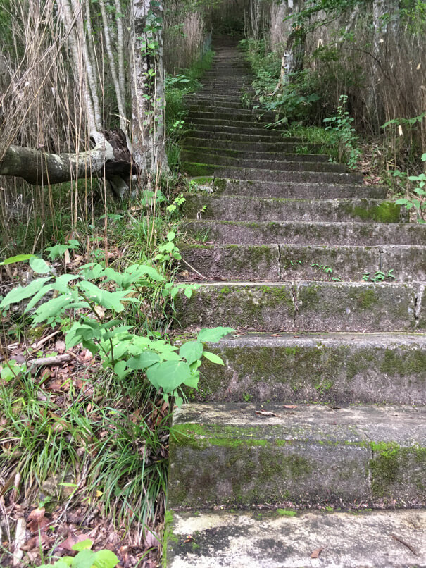 Treppe zum Gipfel